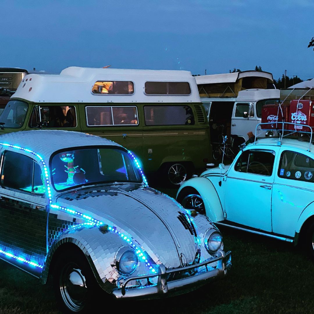 The DiscoBug is with its family at last!…