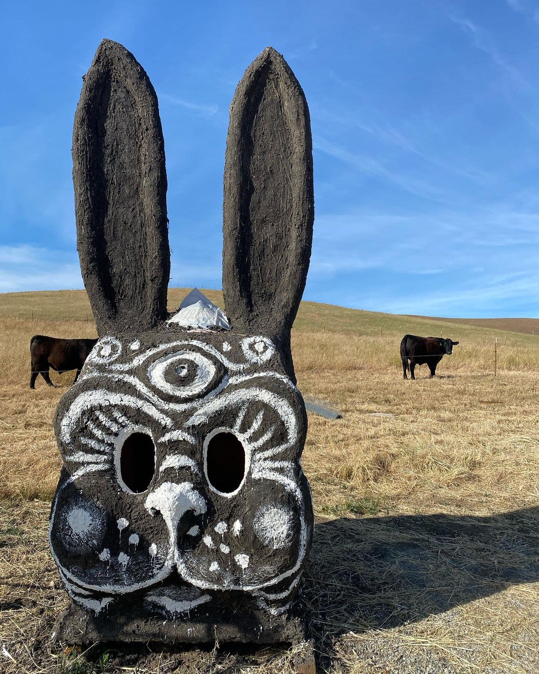 Adobe bunny in nature. #adobe#adobebuilding #adobesculpture #burningmanarchitect…