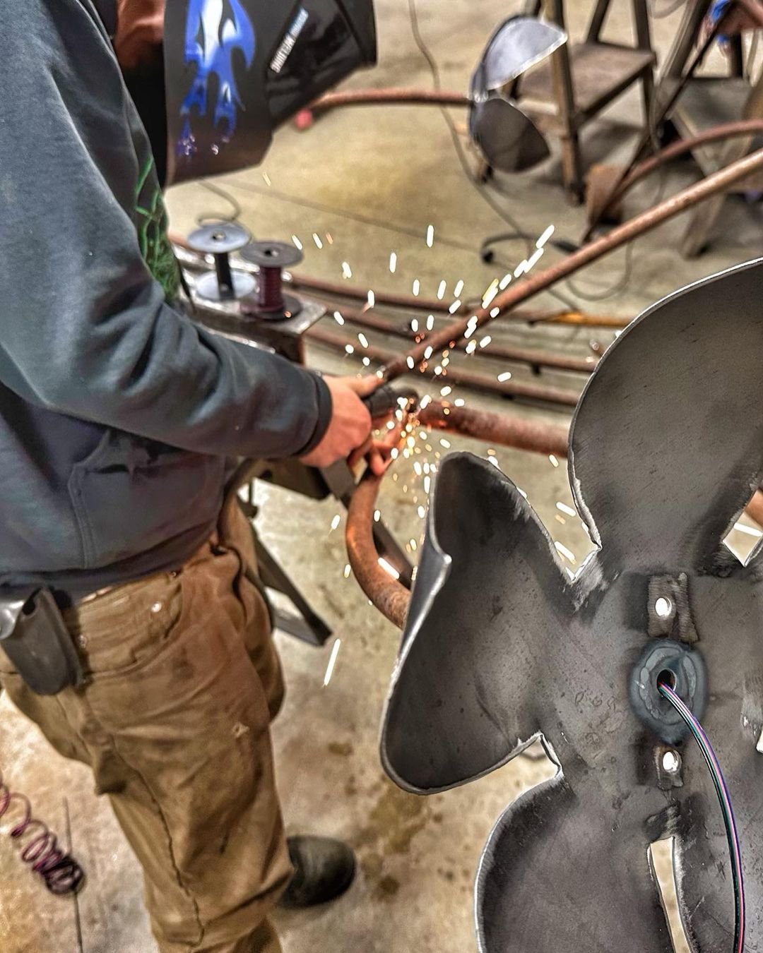 Lots of welding to get these tree branches back to display quality level. #tyler…